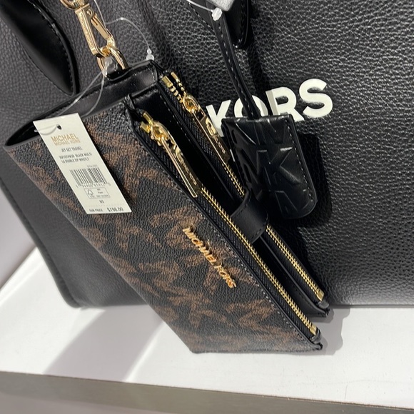 MICHAEL KORS LARGE DOUBLE ZIP WRISTLET WALLET BLACK MULTI - Picture 7 of 16
